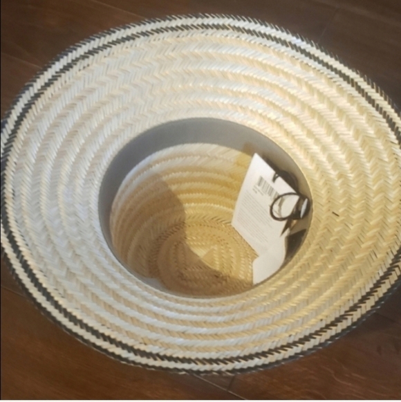 NEW! JANESSA LEONE Iris Striped Straw Bucket Hat Medium. main image 4